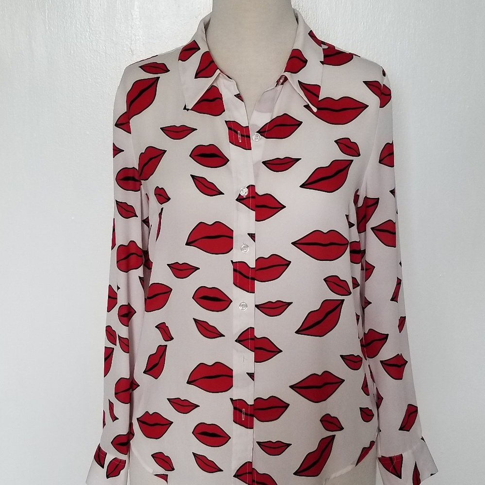 White Lips Collared Blouse